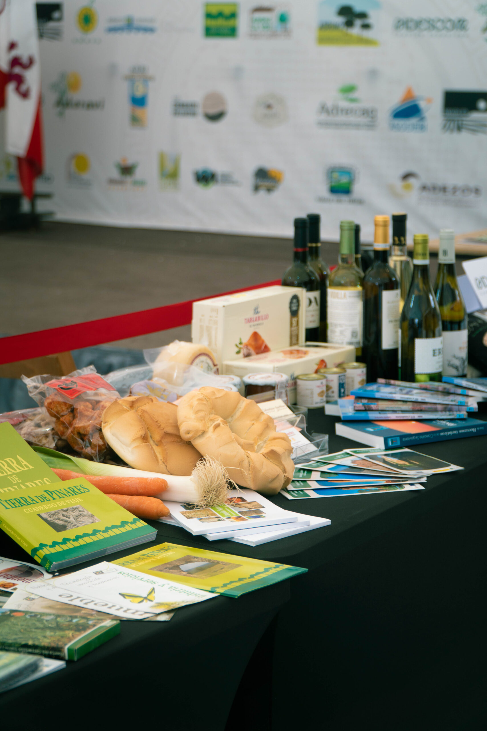 Exposición de productos del territorio